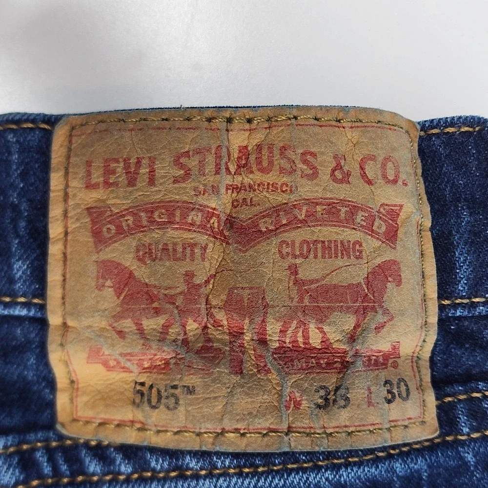 Levi's 505 Men's Jeans Size 38x30 Y2K‎ Minimalist Workwear Denim